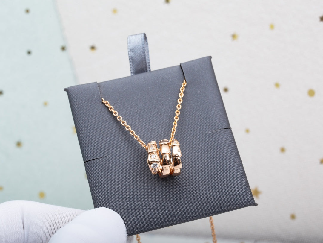 [✨Rose💎] COLLIER SERPENTI EN OR ROSE ET DIAMANT