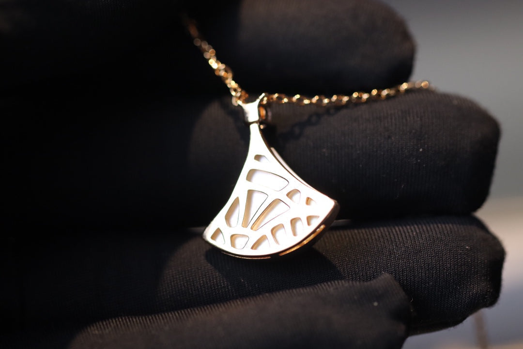 [✨Rose💎] COLLIER DREAM NACRE BLANCHE OR ROSE 1 DIAMANT