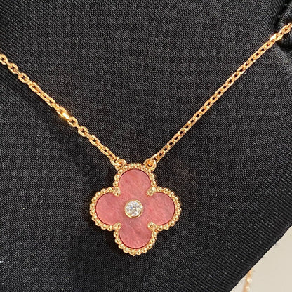 [✨ROSE💎] PINK MOTHER-OF-PEARL 10-FLOWER NECKLACE & PINK MOTHER-OF-PEARL DIAMOND NECKLACE SET
