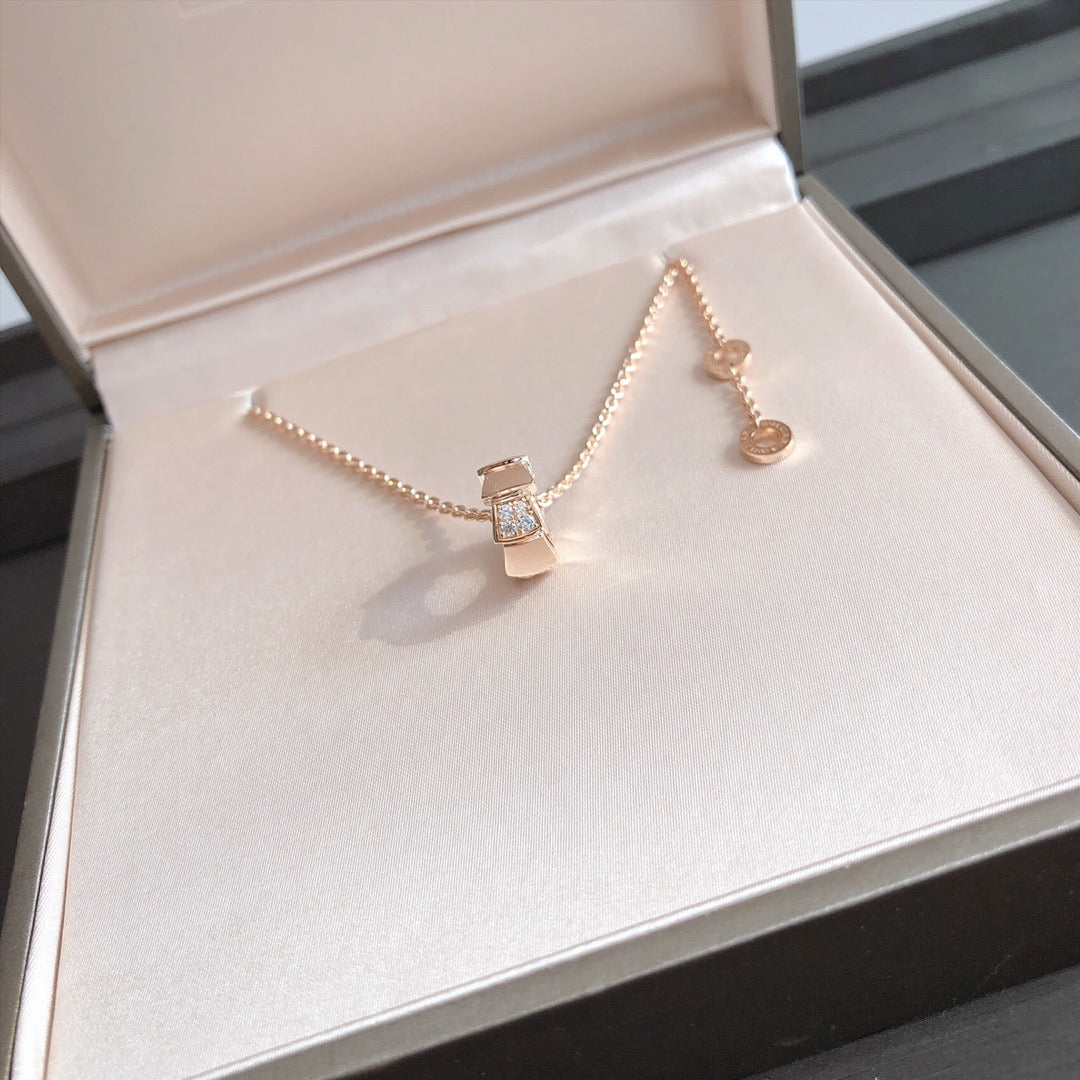 [✨Rose💎] COLLIER PENDENTIF SERPENTI EN OR ROSE ET DIAMANT