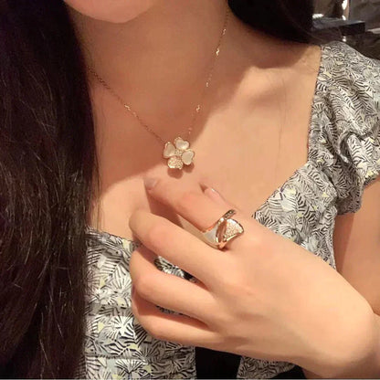 [✨Rose💎] COLLIER EN OR ROSE ET DIAMANTS CLOVER