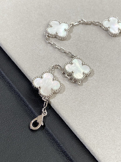 [✨Rose💎]CLOVER WHITE PEARL MOP 5 MOTIF BRACELET COLLECTION