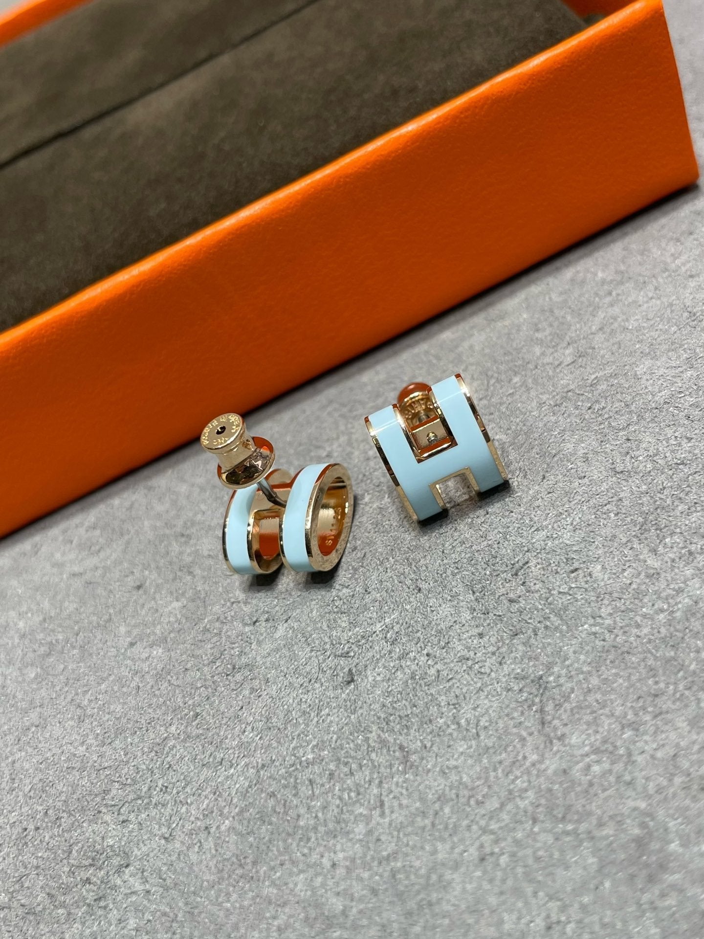 [✨Rose💎]BOUCLES D'OREILLES CLOUS BLEU CIEL POP H