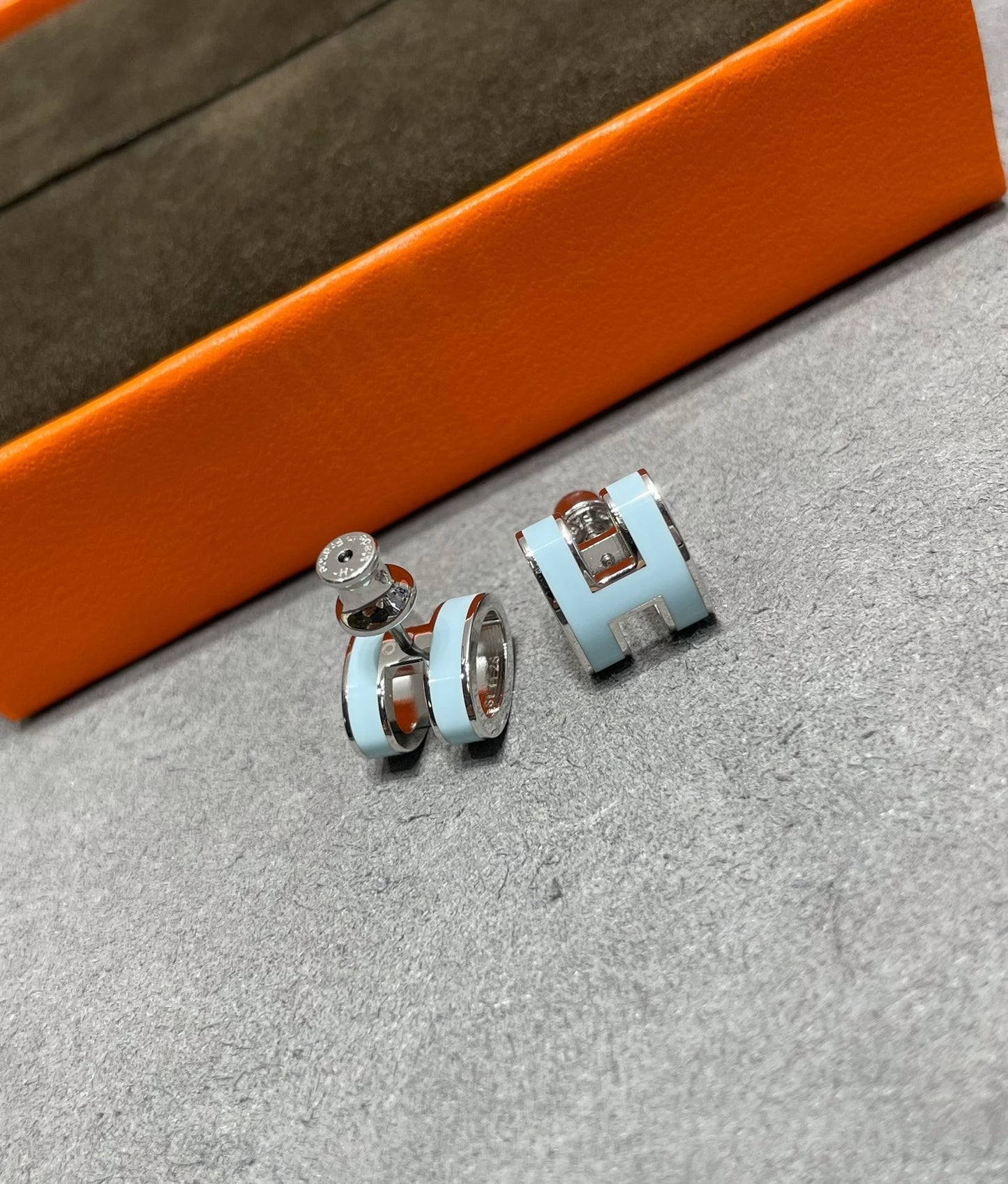[✨Rose💎]BOUCLES D'OREILLES CLOUS BLEU CIEL POP H