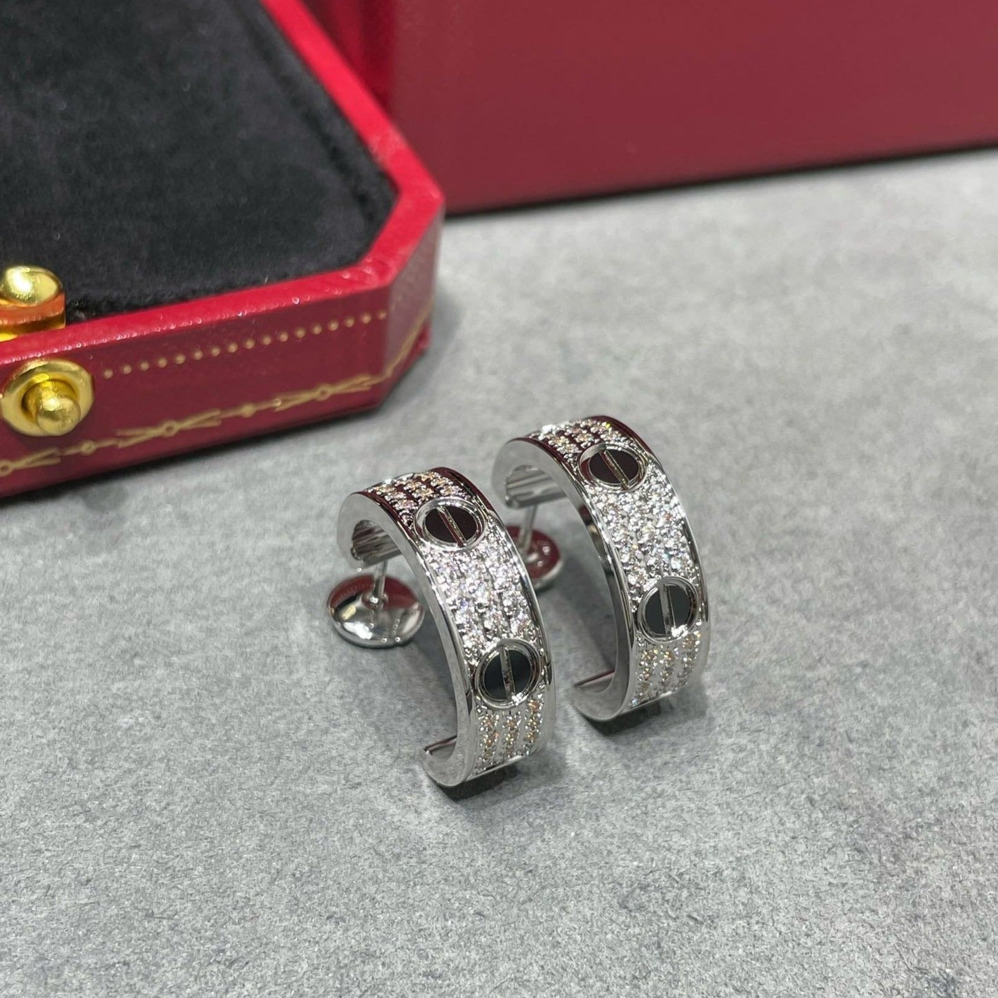 [✨Rose💎]Boucles d'oreilles Love en argent pavées de diamants en céramique