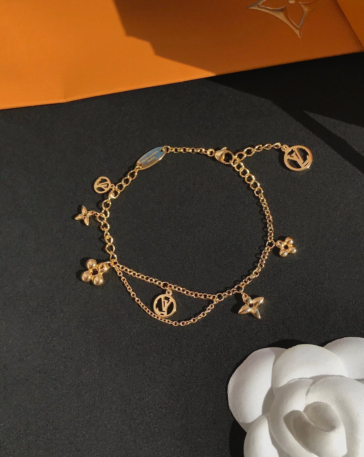 [✨Rose💎]BLOOMING PINK GOLD MOP BRACELET
