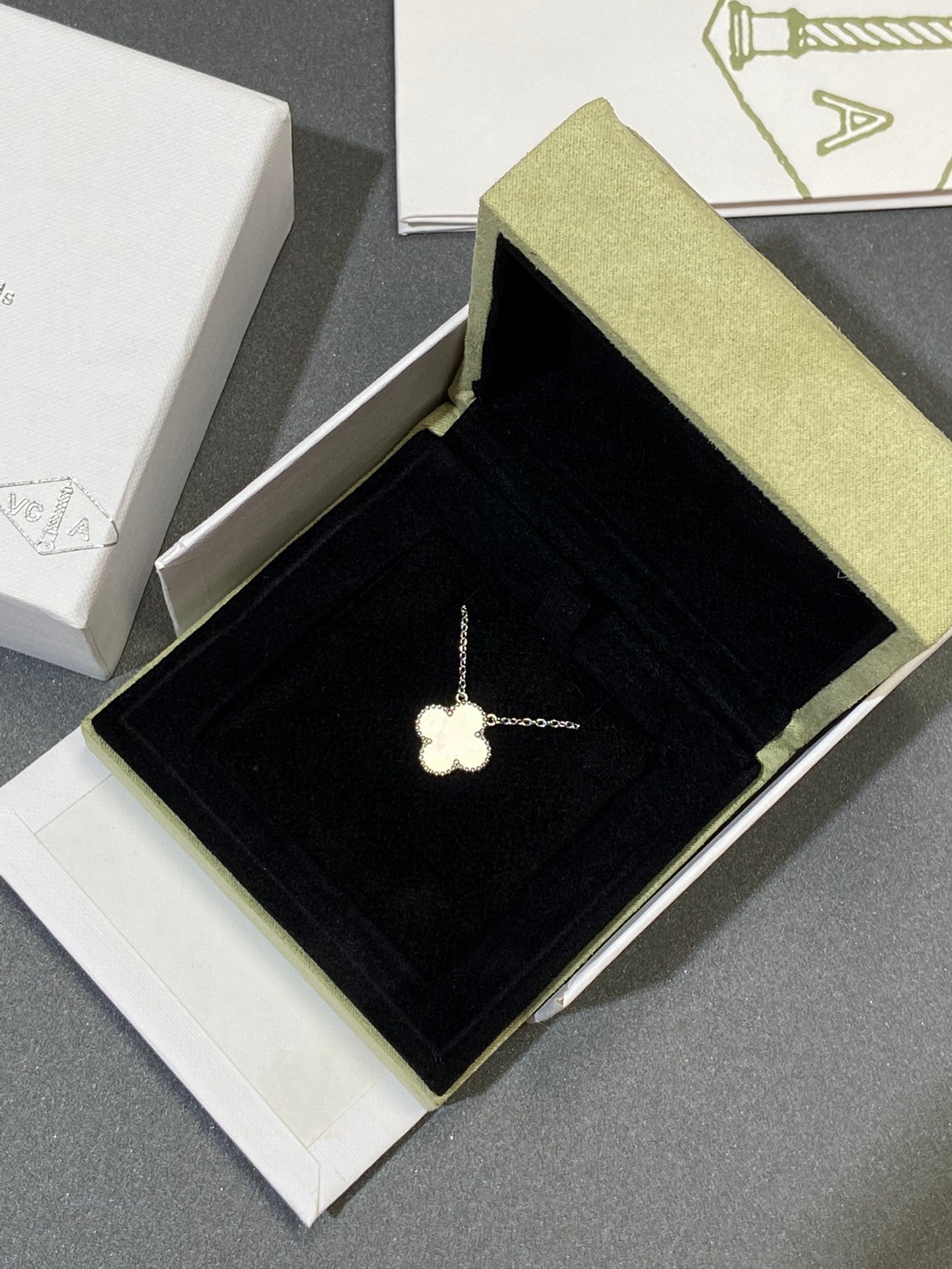 [✨Rose💎] COLLIER CLOVER MOYEN ARGENT BLANC MOP 