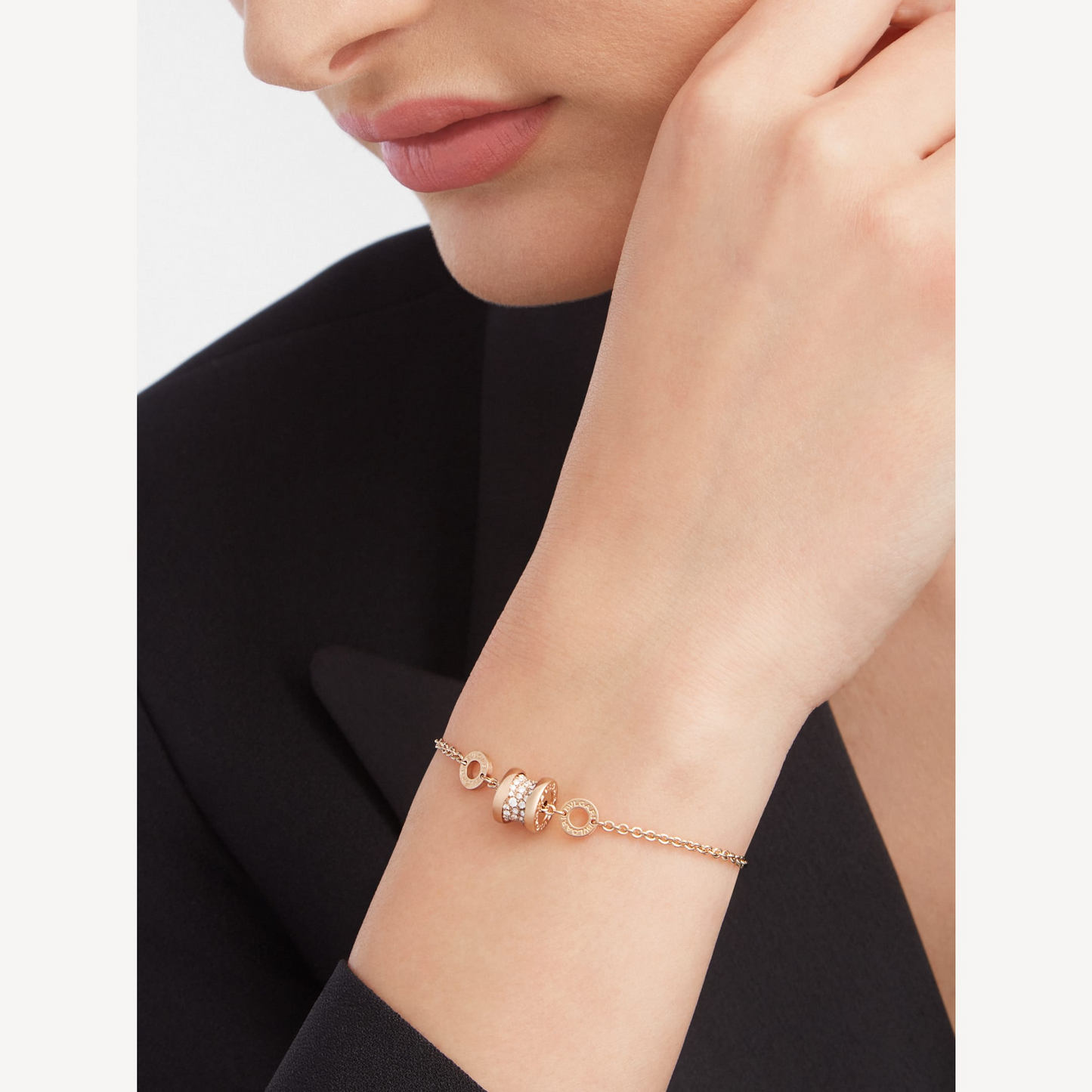 [✨Rose💎]ZERO 1 OR ROSE DOUX AVEC DIAMANTS PAVÉS SUR LE BRACELET SPIRALE