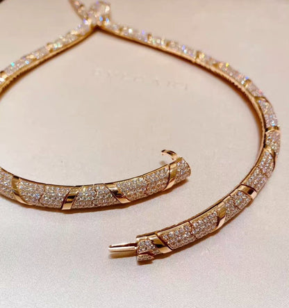 [✨Rose💎 ]HAUTE COUTURE GOLD SERPENTI NECKLACE