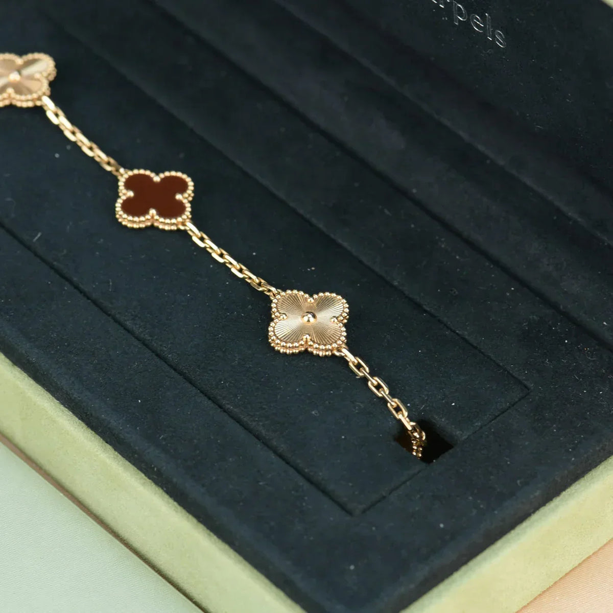 [✨Rose💎] CLOVER 5 MOTIF RED CORNELIAN BRACELET COLLECTION