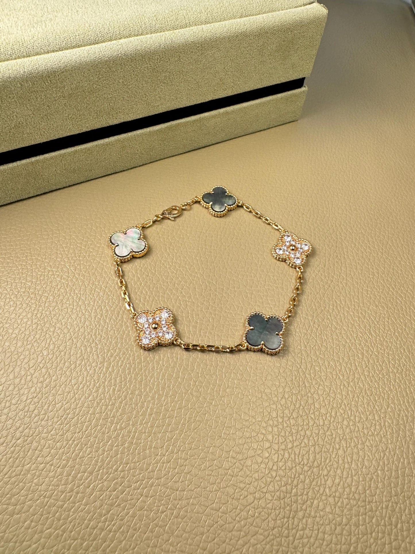 [✨Rose💎]BRACELET, RING, EARRING SET.