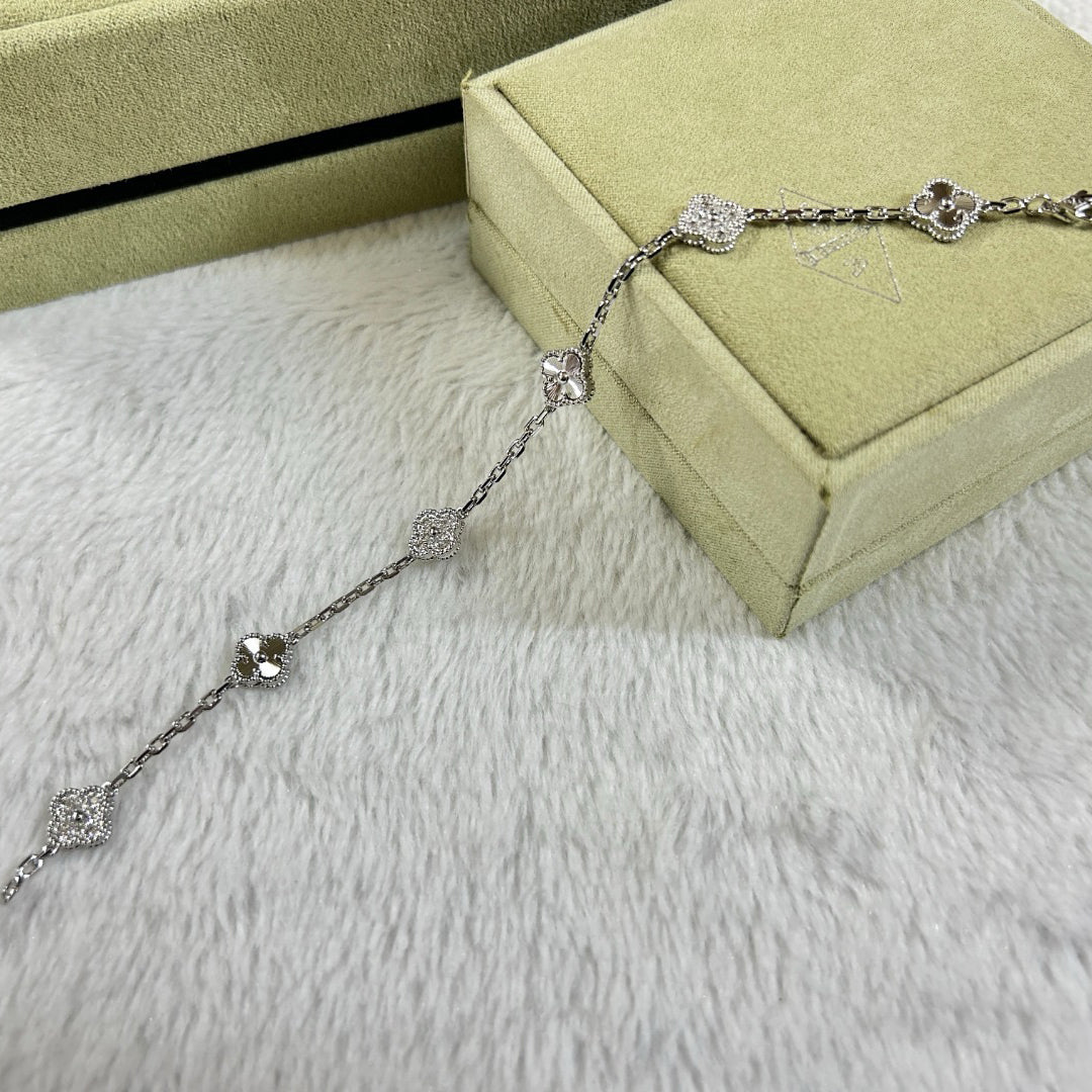 [✨Rose💎]CLOVER 6 MOTIF DIAMOND LASER BRACELET