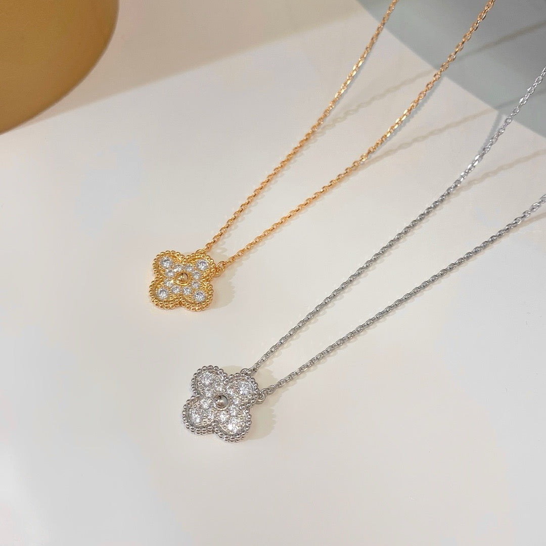 [✨Rose💎] COLLIER FLEUR UNIQUE EN DIAMANT TRÈFLE 15 MM