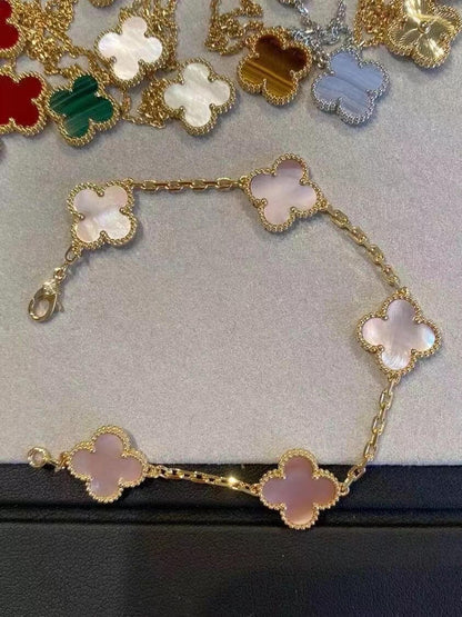 [✨ROSE💎] CLOVER 10 MOTIFS PINK MOTHER OF PEARL SET NECKLACE (INCLUDES NECKLACE, BRACELET, EARRINGS)