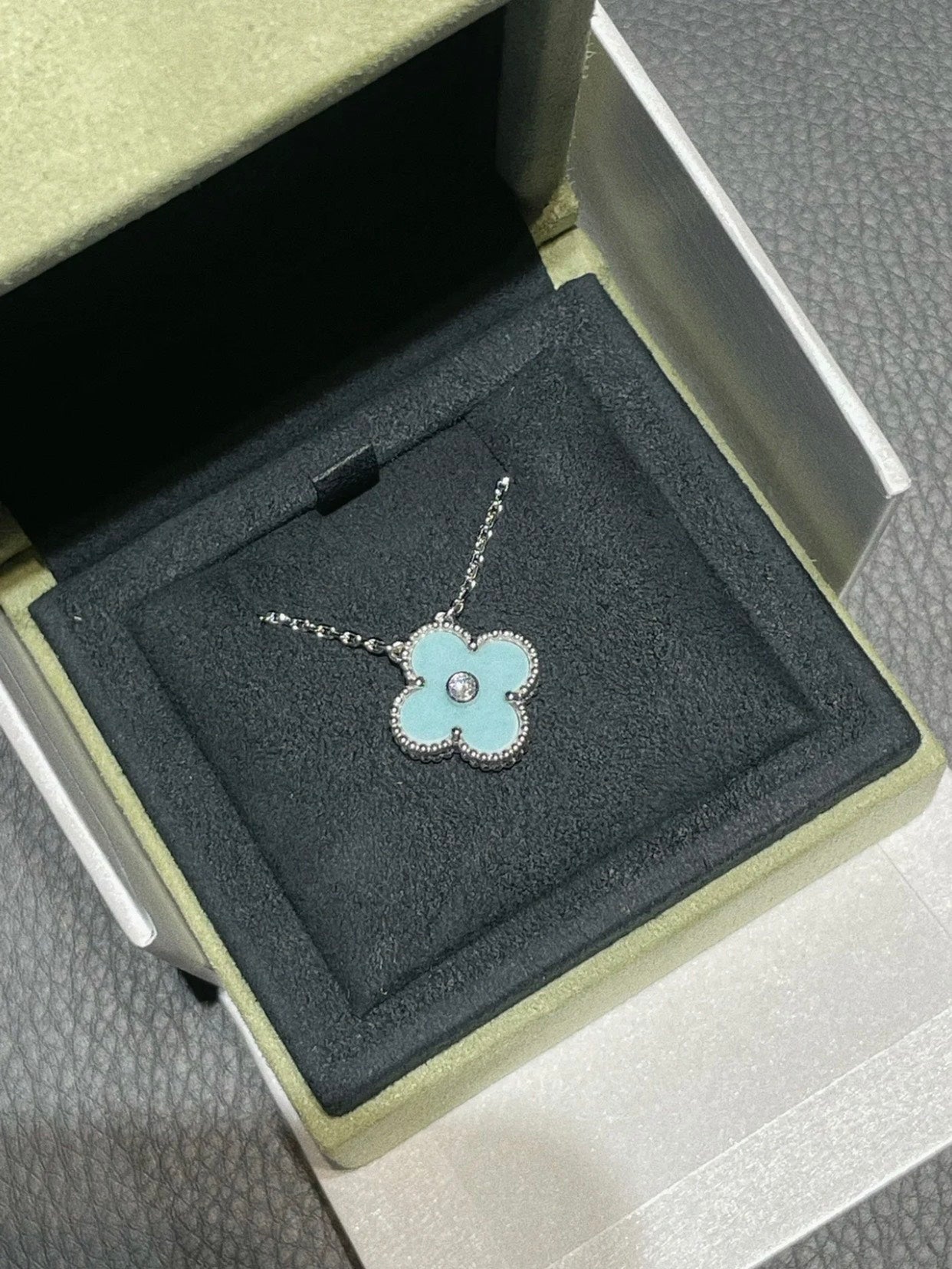 [✨Rose💎] COLLIER TRÈFLE 1 DIAMANT BLEU CLAIR EN ARGENT