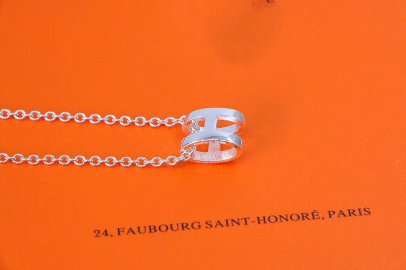 [✨Rose💎]Collier HM LETTRE H SÉRIE OVALE