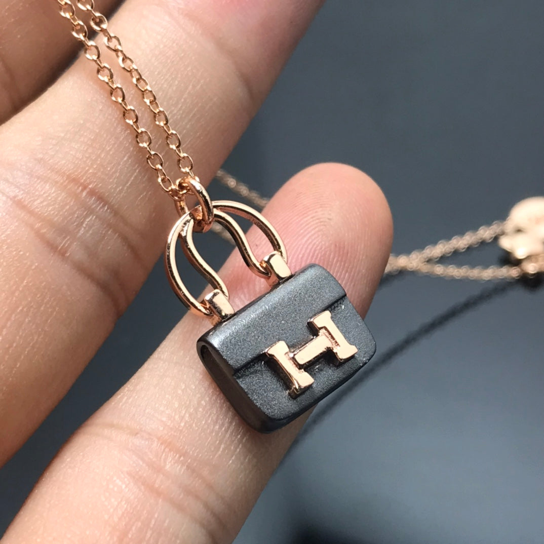 [✨Rose💎]COLLIER PENDENTIF FEMME AMULETTES HM CONSTANCE