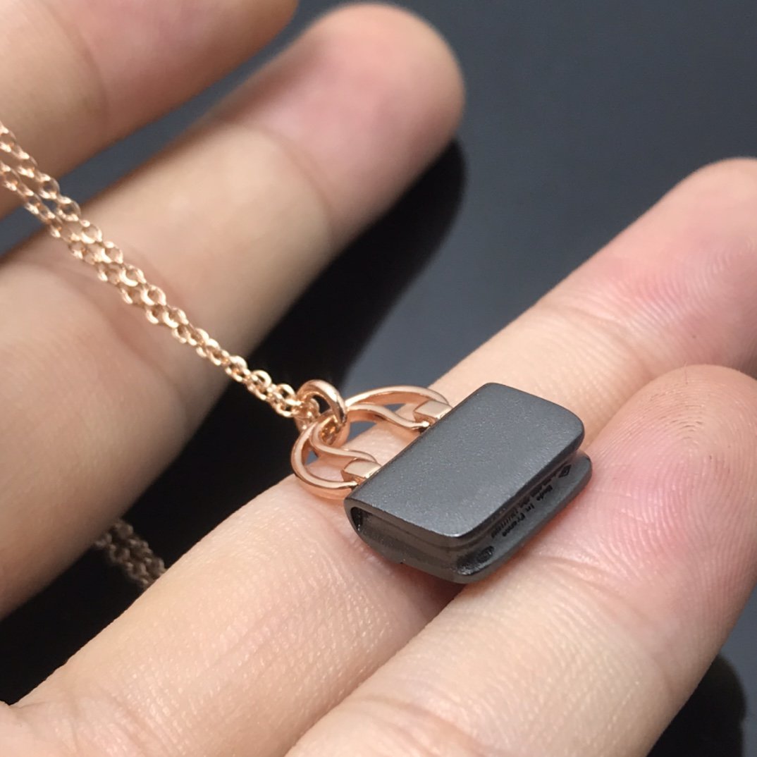 [✨Rose💎]COLLIER PENDENTIF FEMME AMULETTES HM CONSTANCE