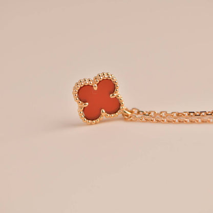 [✨Rose💎] COLLIER MINI TRÈFLE CORNALINES BLANCHES 9,5 MM