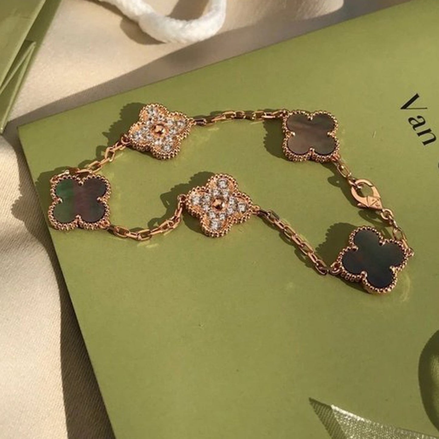 [✨Rose💎]BRACELET TRÈFLE 5 MOTIF NACRE GRIS DIAMANT