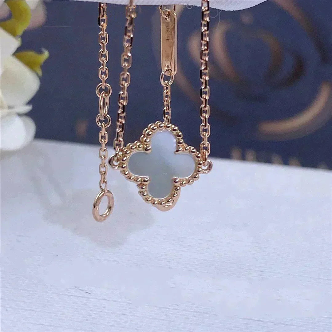 [✨Rose💎]BRACELET À FLEUR UNIQUE EN NACRE BLANCHE TRÈFLE