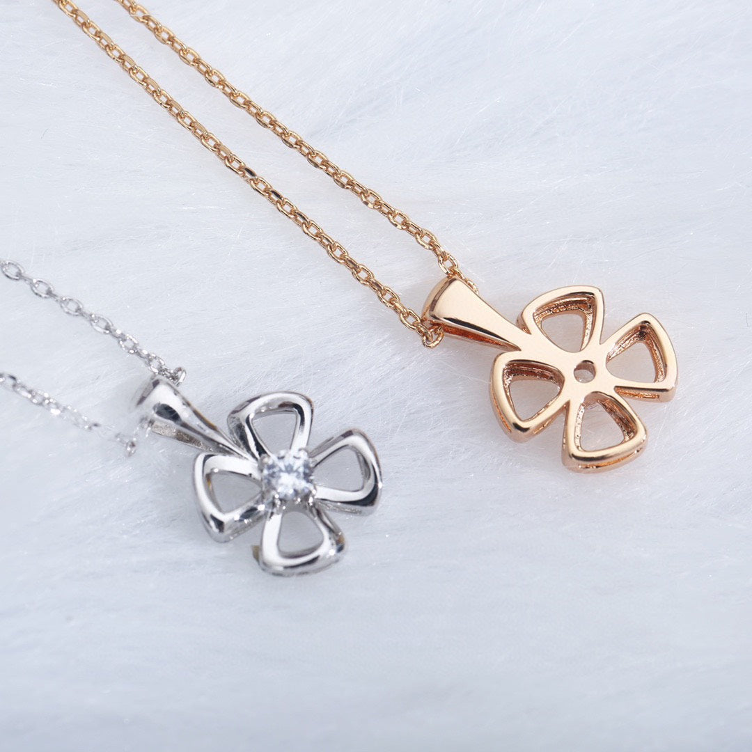 [✨Rose💎] COLLIER FIOREVER CENTRE DIAMANT