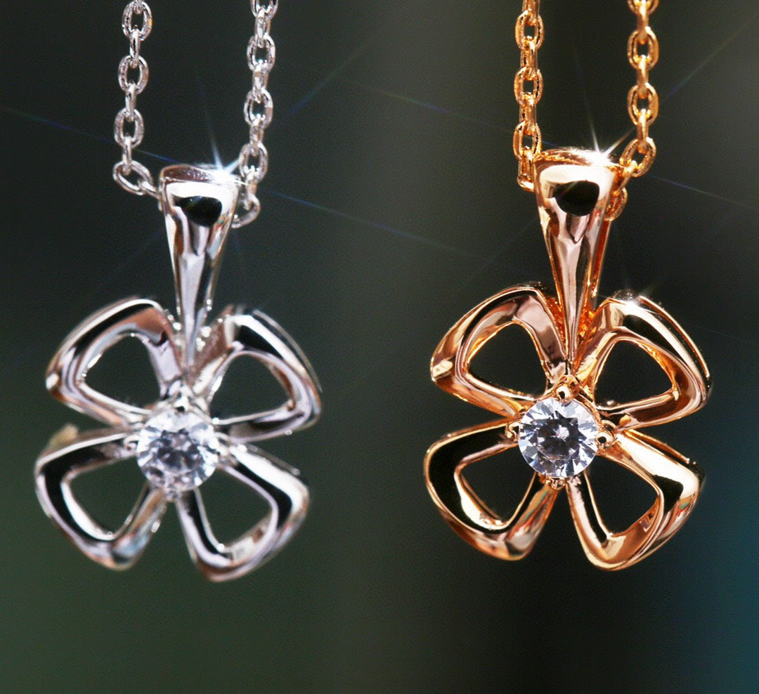 [✨Rose💎] COLLIER FIOREVER CENTRE DIAMANT