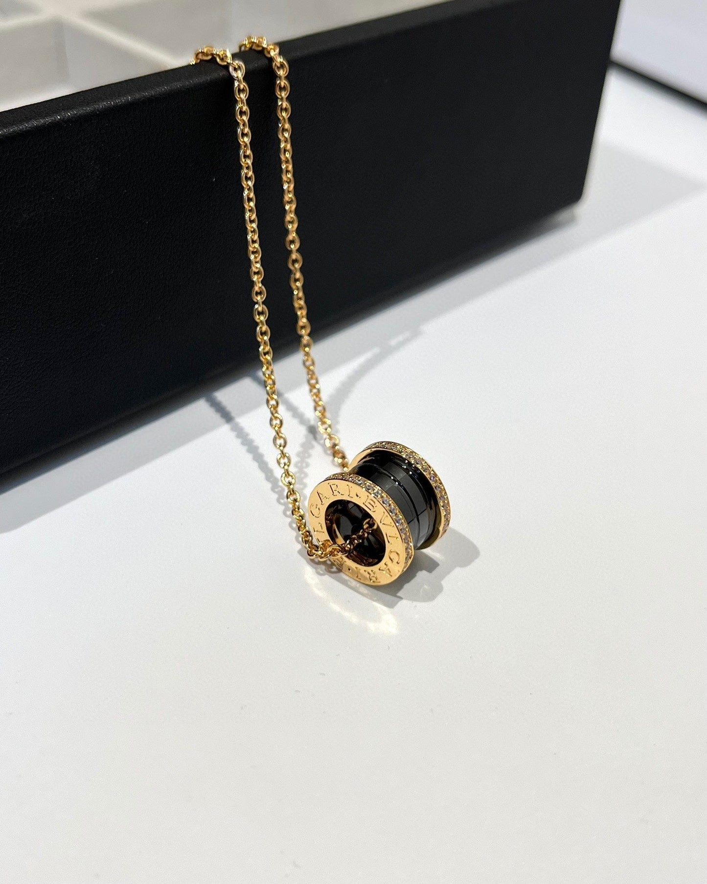 [✨Rose💎] COLLIER ZÉRO 1 EN OR ROSE ET DIAMANT EN CÉRAMIQUE NOIRE
