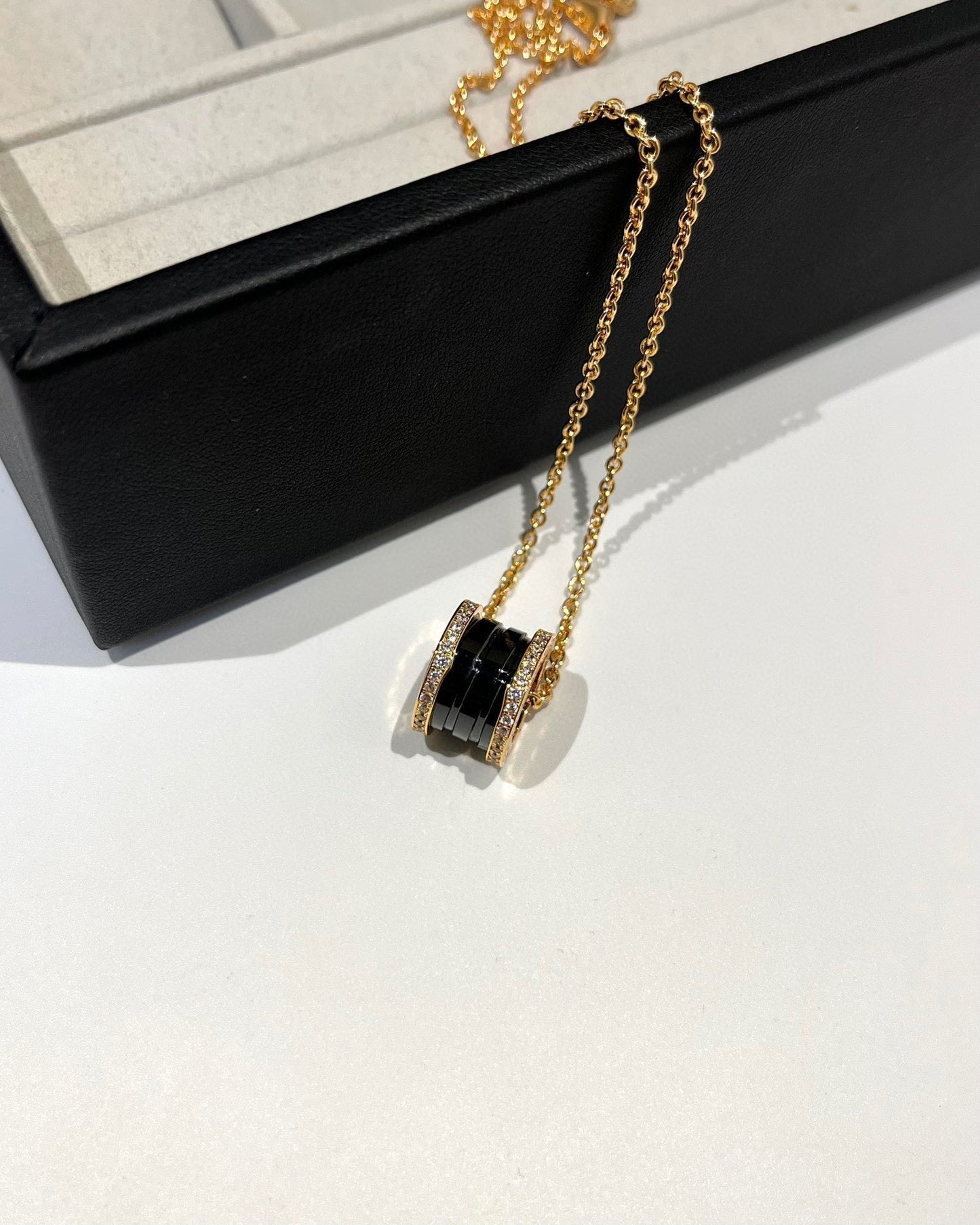 [✨Rose💎] COLLIER ZÉRO 1 EN OR ROSE ET DIAMANT EN CÉRAMIQUE NOIRE